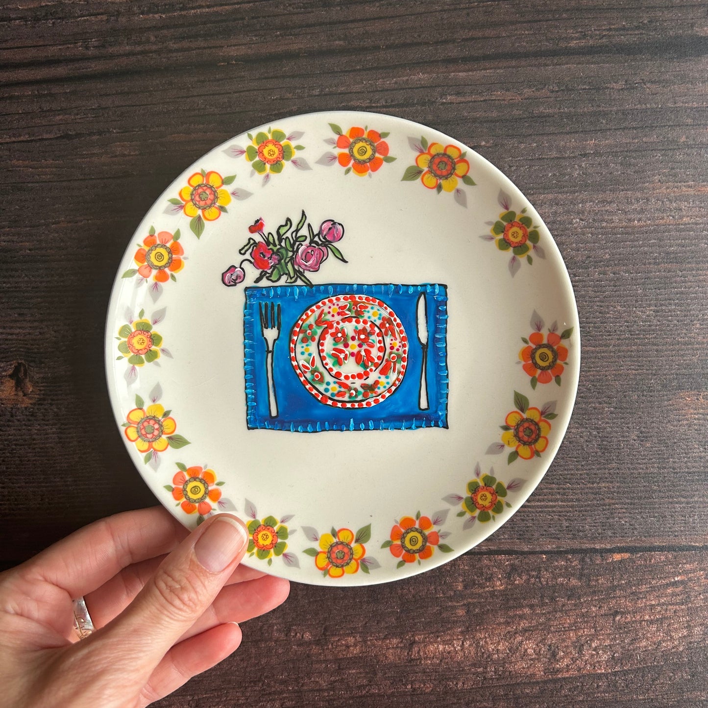 Illustrated vintage Wall Plate