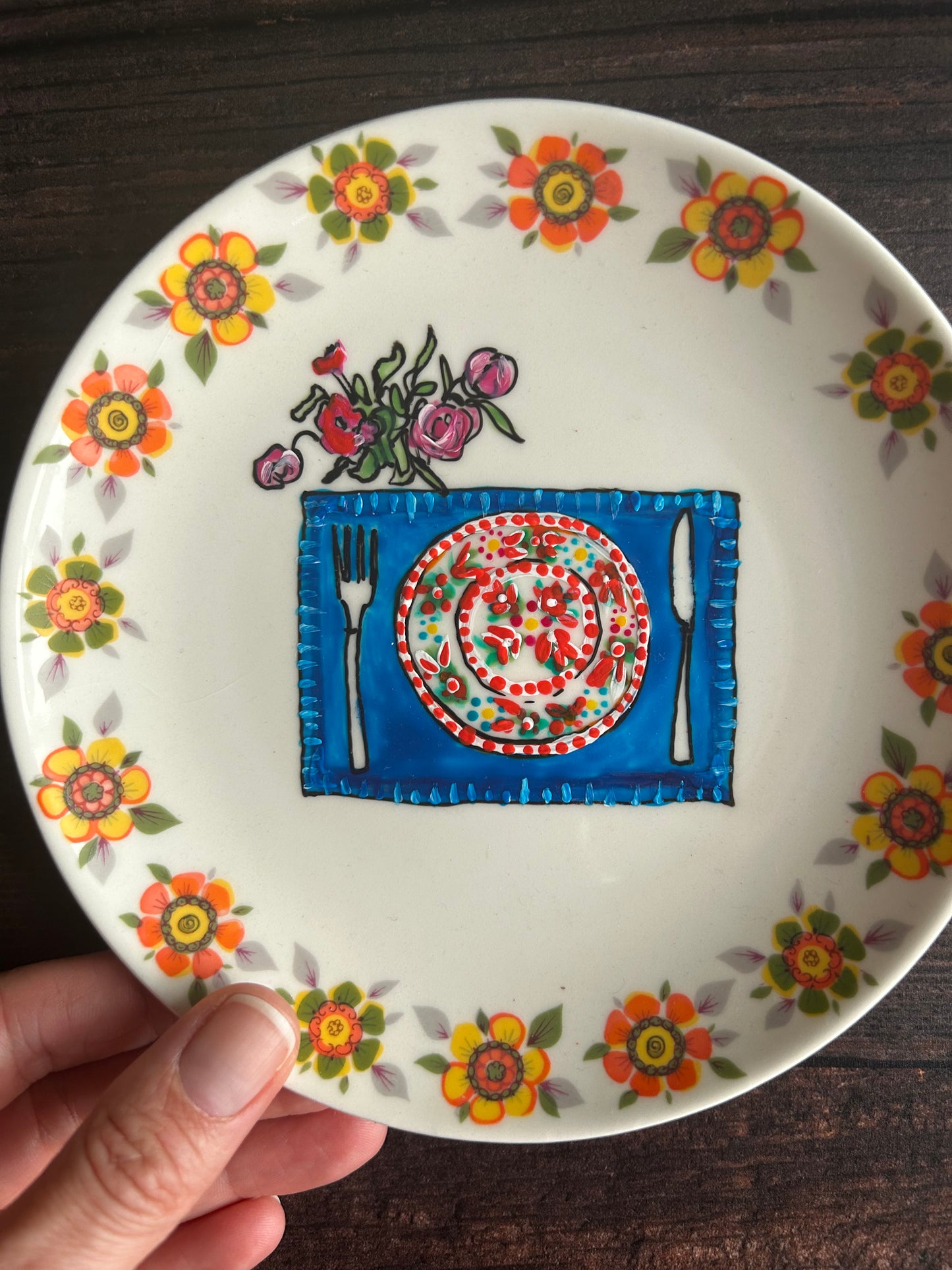Illustrated vintage Wall Plate