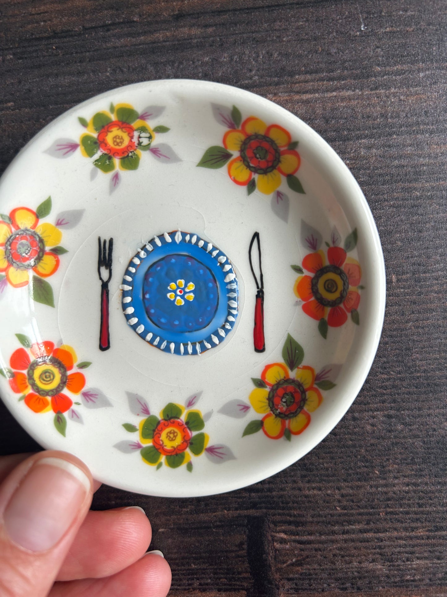Illustrated vintage small bowl